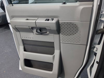 2025 Ford E-350SD Base Cutaway