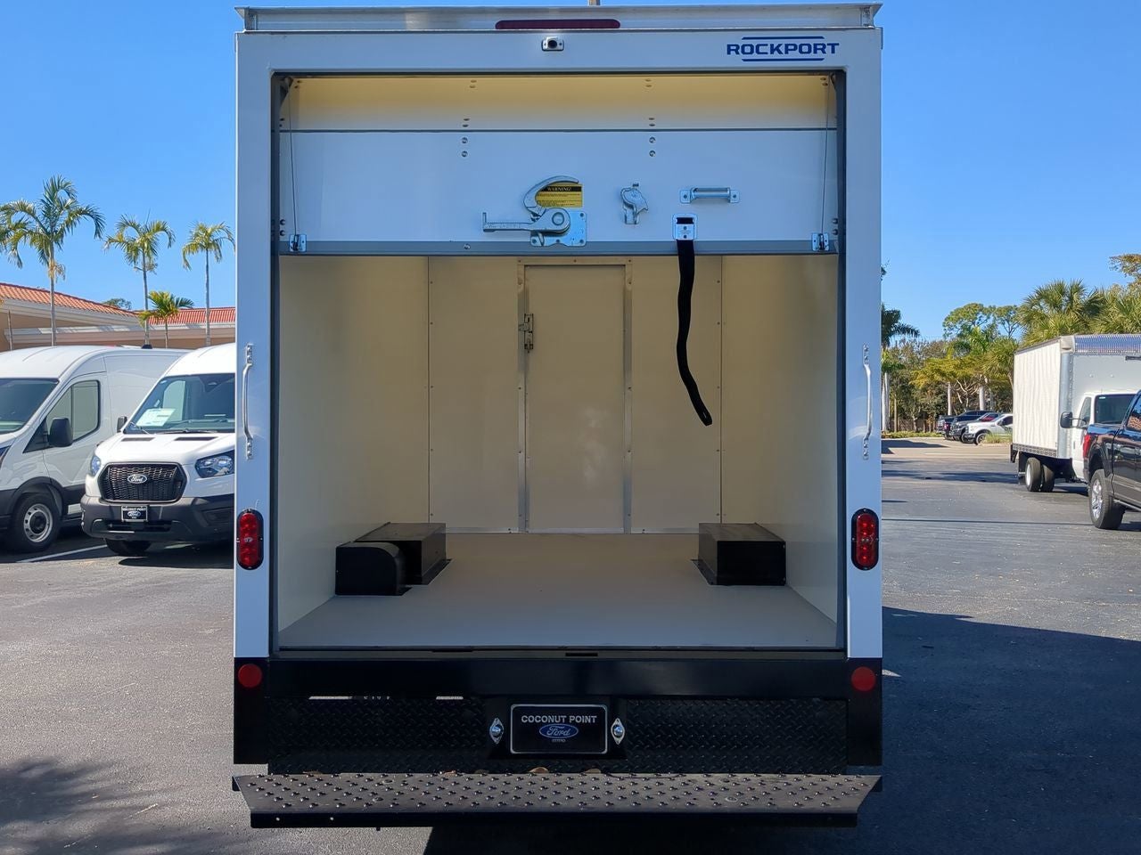 2026 Ford E-350SD Base Cutaway