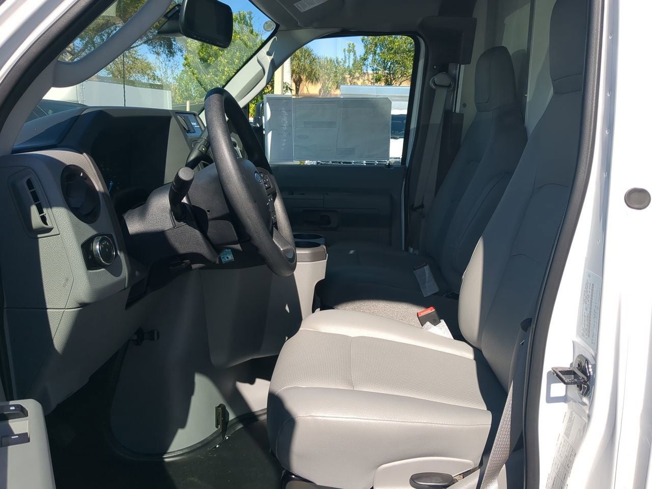 2026 Ford E-350SD Base Cutaway