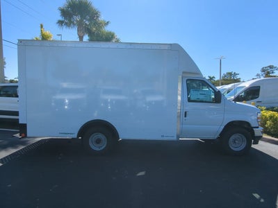 2026 Ford E-350SD Base Cutaway