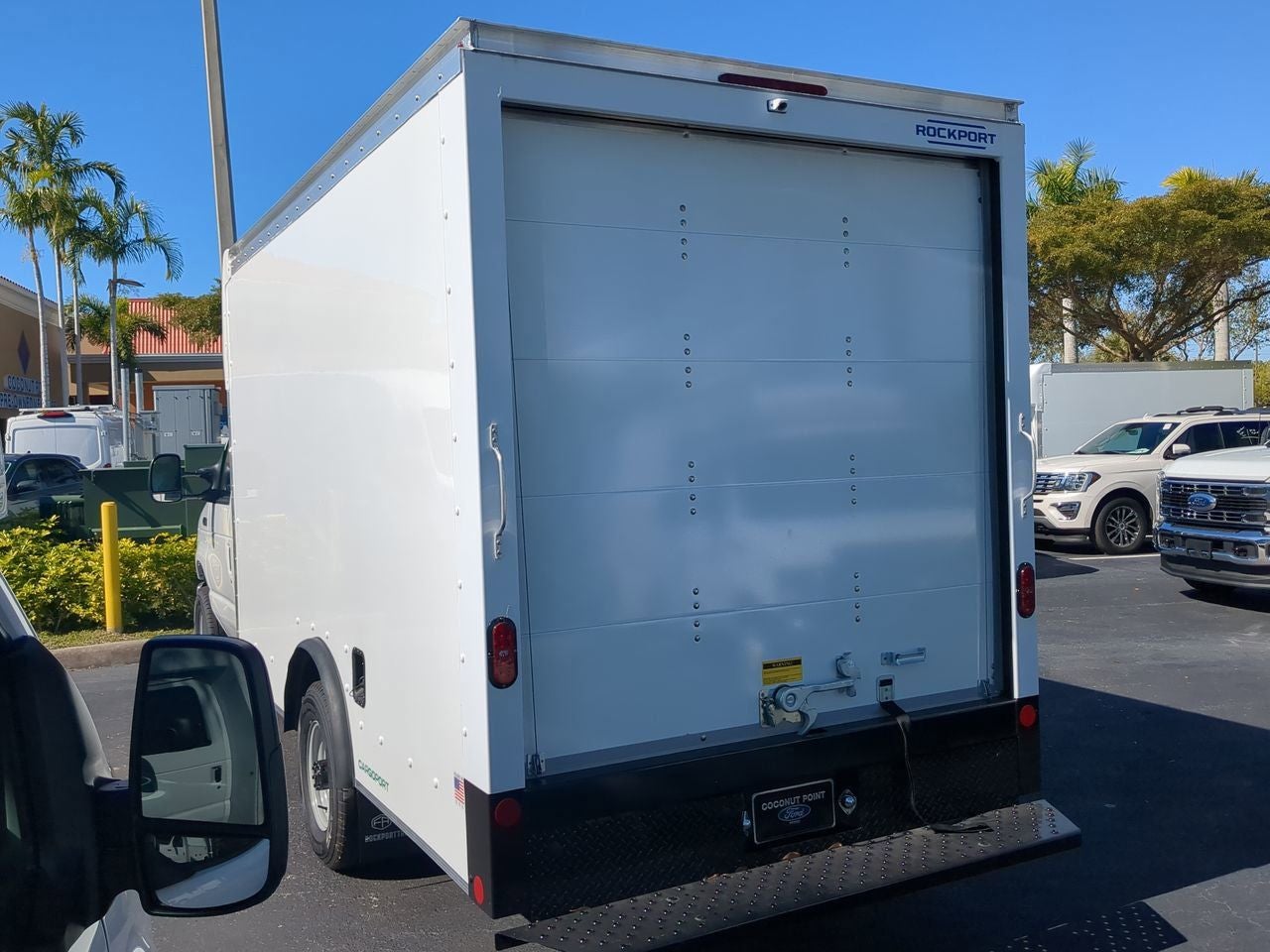 2026 Ford E-350SD Base Cutaway