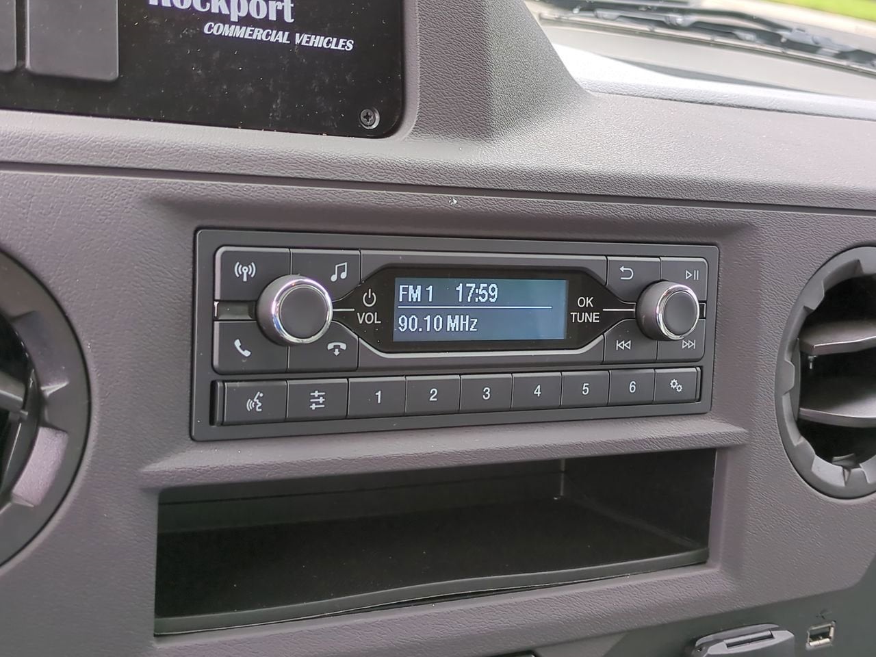 2026 Ford E-350SD Base Cutaway