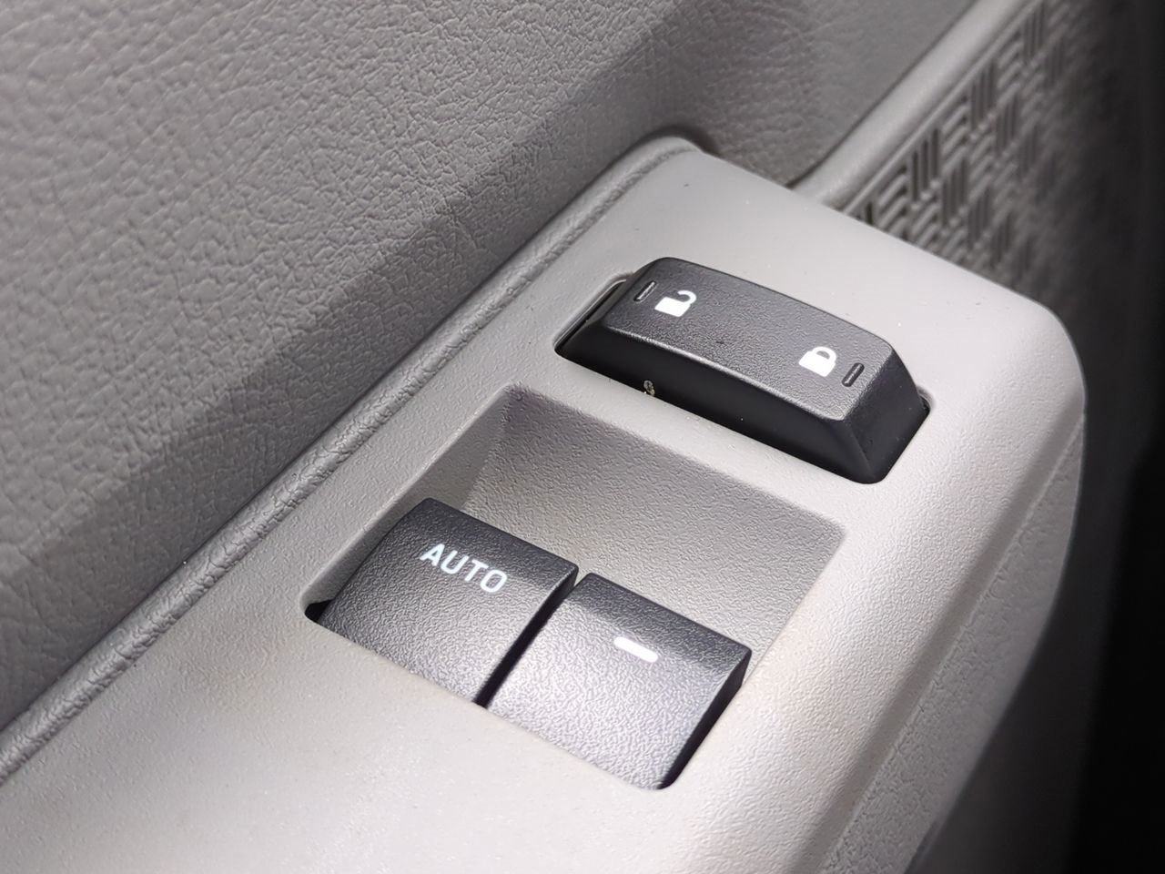 2026 Ford E-350SD Base Cutaway