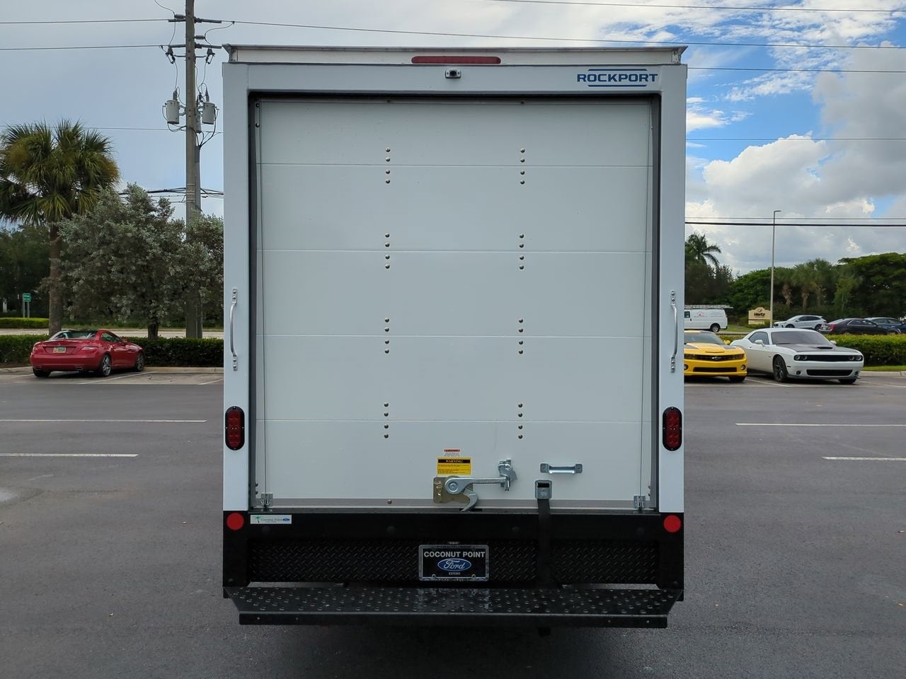 2026 Ford E-350SD Base Cutaway