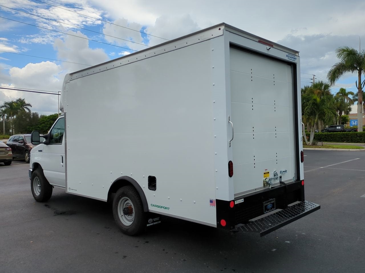 2026 Ford E-350SD Base Cutaway