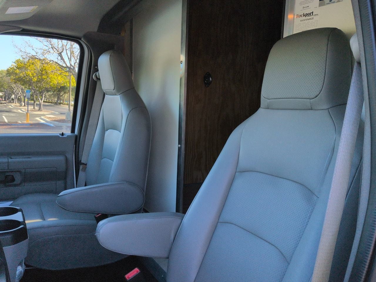 2026 Ford Econoline Cutaway E-350 SRW