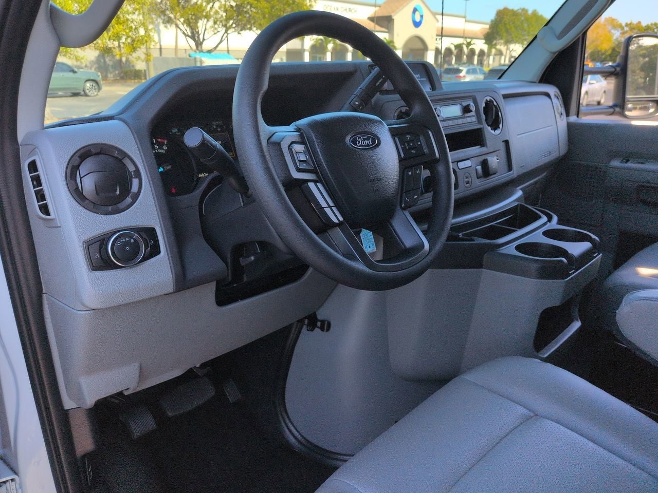 2026 Ford Econoline Cutaway E-350 SRW