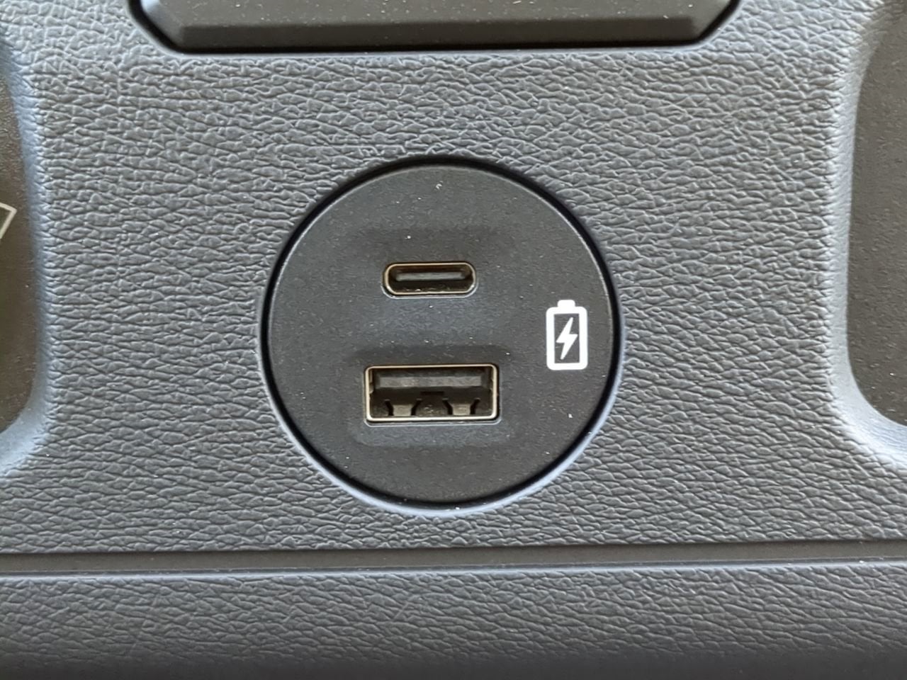 2025 Ford E-350SD Base Cutaway