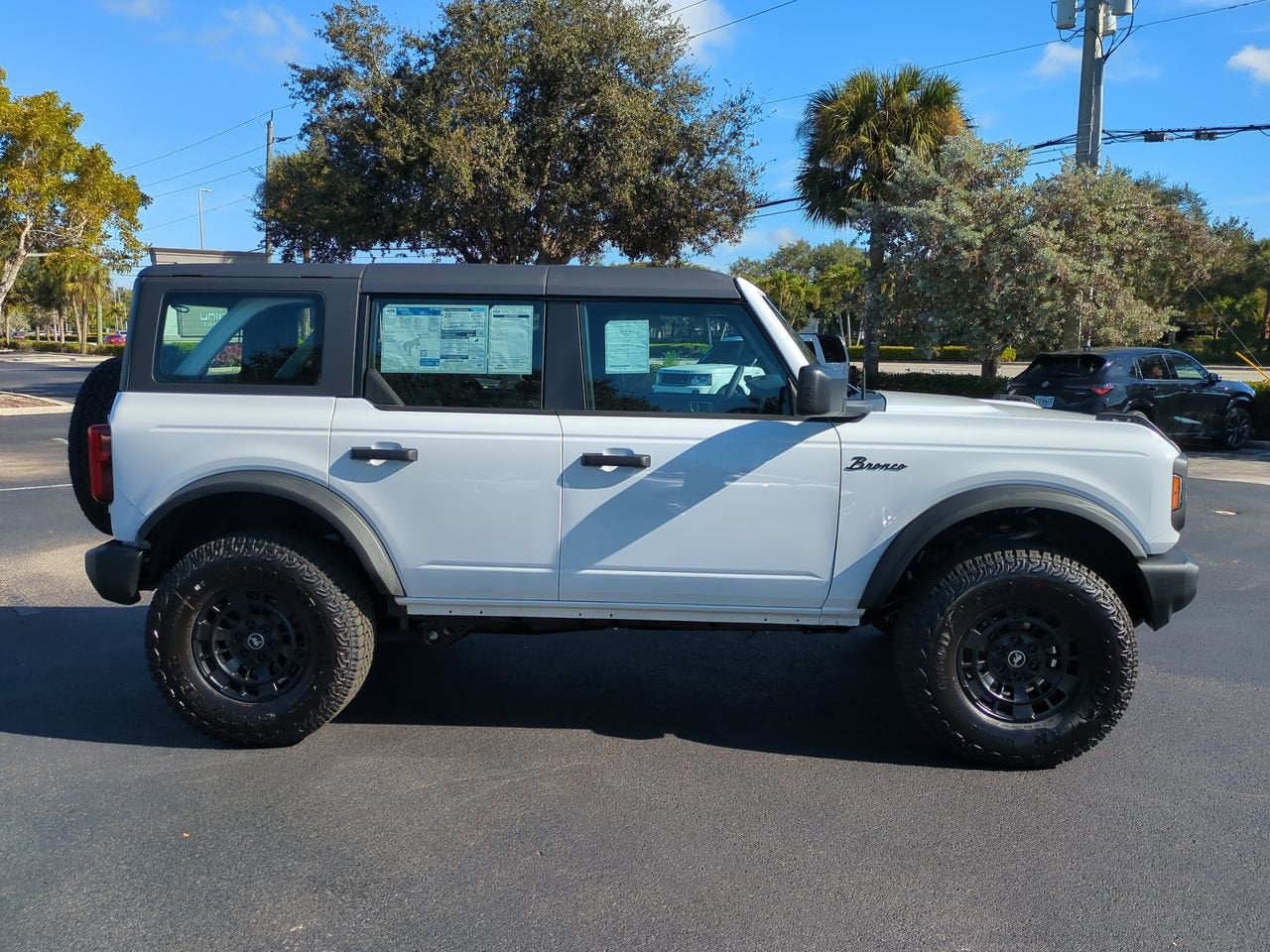 2025 Ford Bronco Base