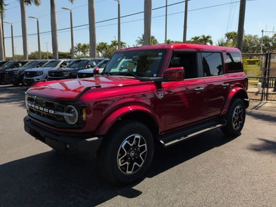 2026 Ford Bronco Outer Banks®