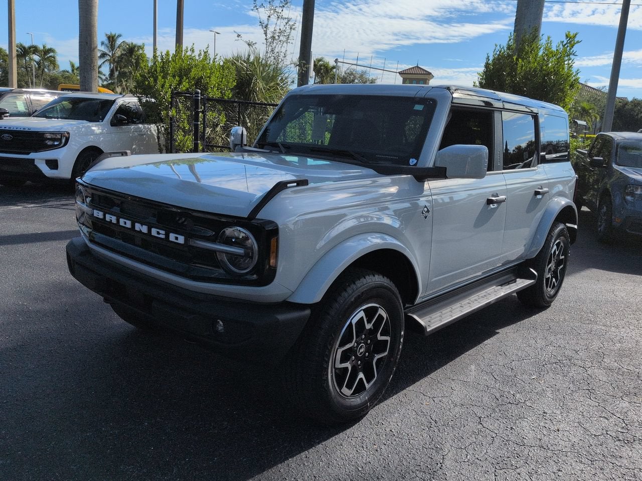 2026 Ford Bronco Outer Banks®