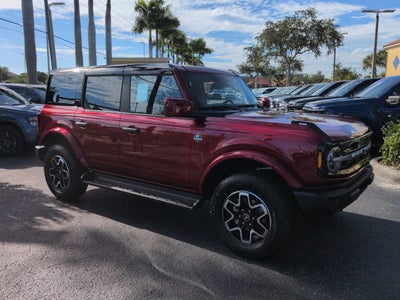 2026 Ford Bronco Outer Banks®