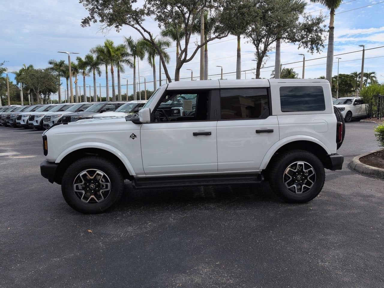 2026 Ford Bronco Outer Banks®