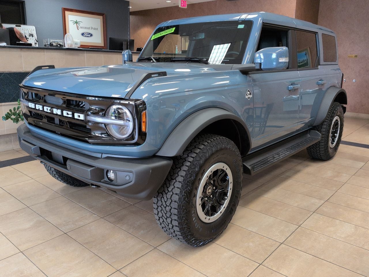 2025 Ford Bronco Outer Banks®