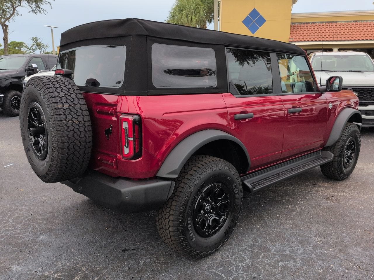 2026 Ford Bronco Outer Banks®