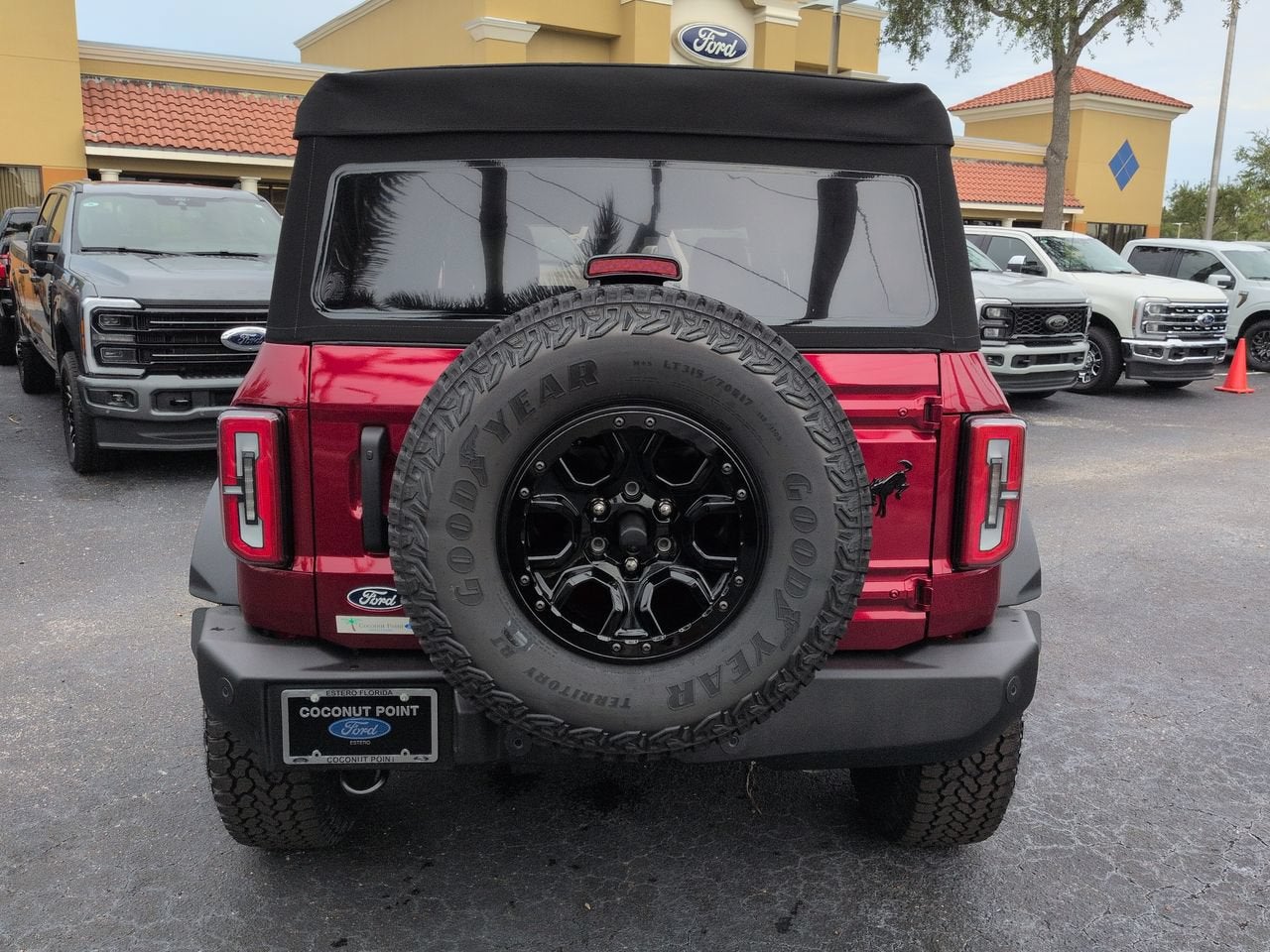 2026 Ford Bronco Outer Banks®