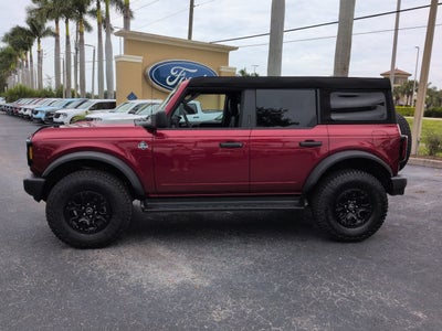 2026 Ford Bronco Outer Banks®