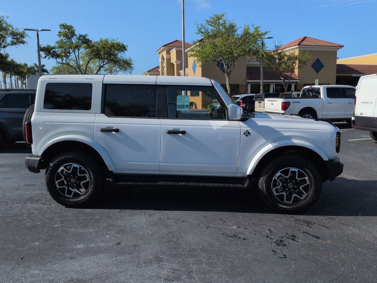 2026 Ford Bronco Outer Banks