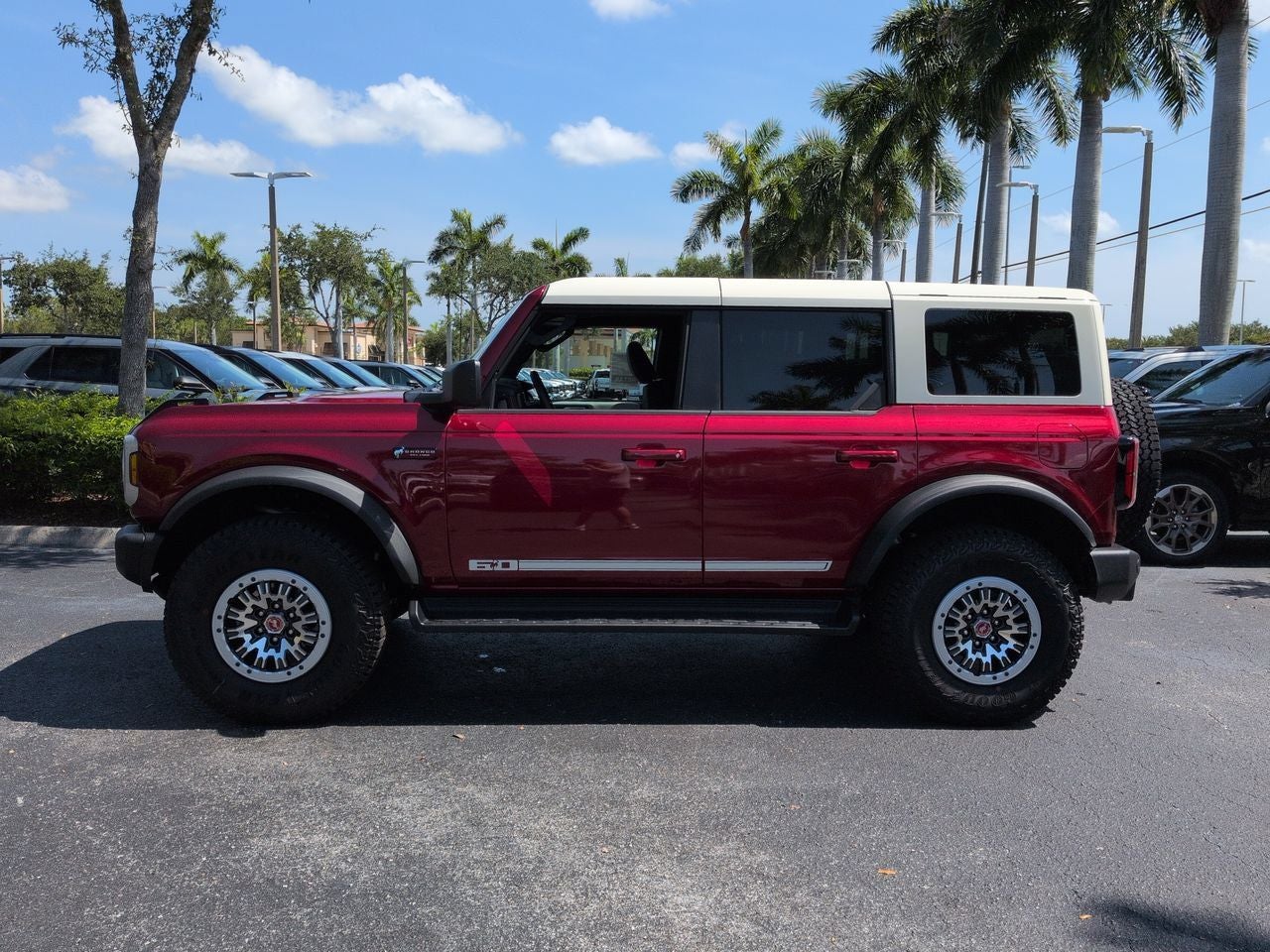 2026 Ford Bronco Outer Banks®