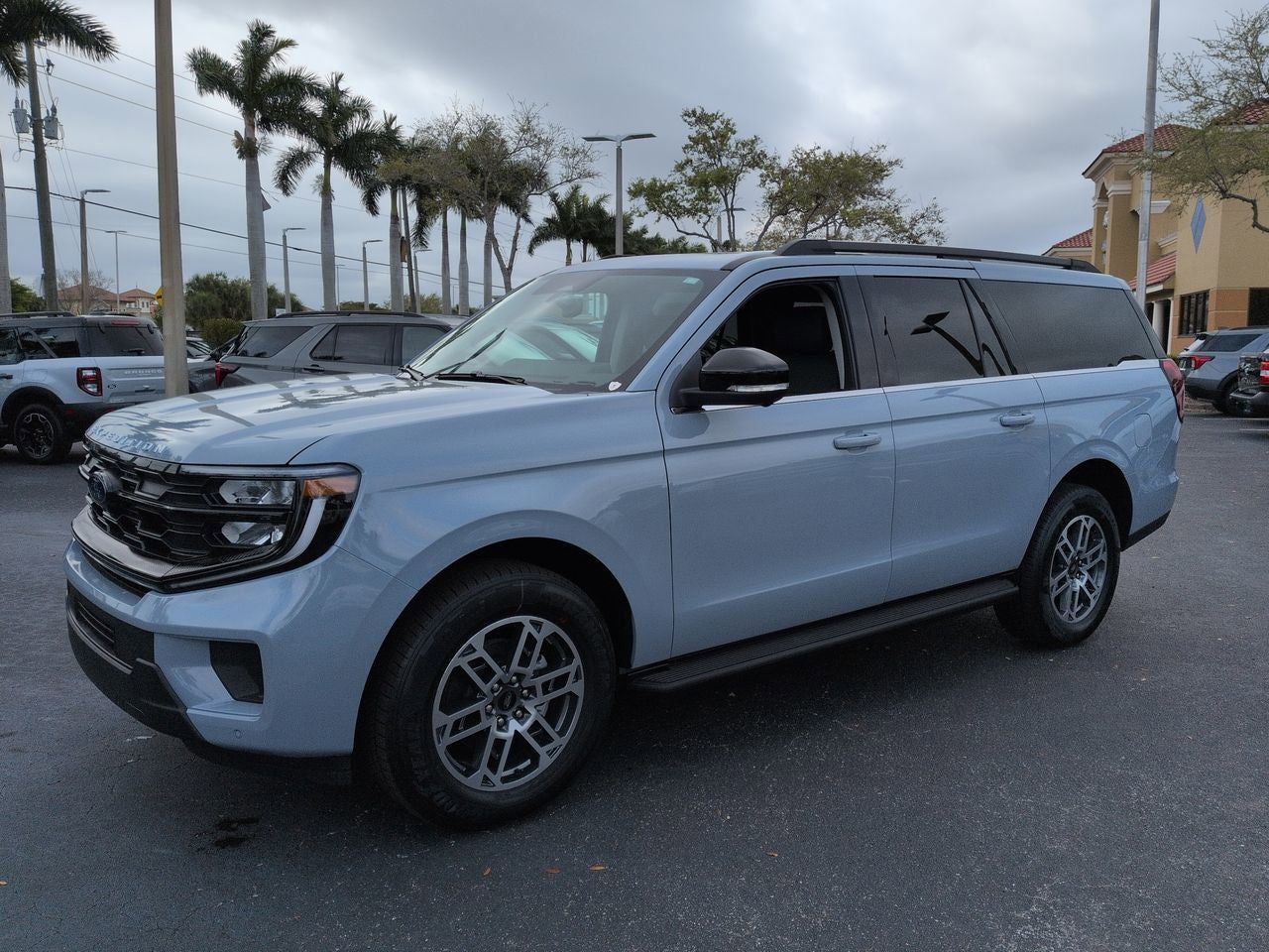 2026 Ford Expedition Max Active