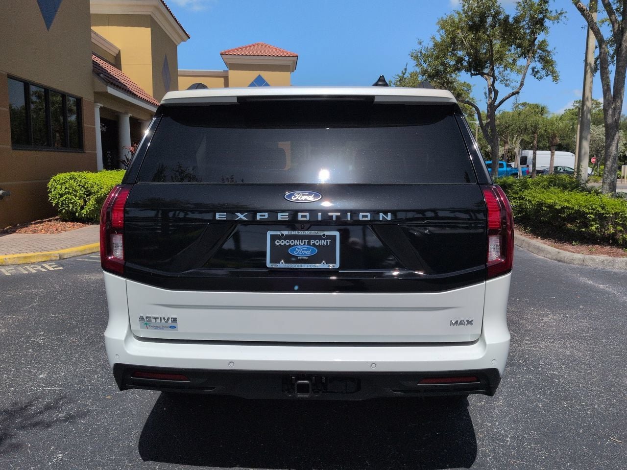 2026 Ford Expedition MAX Active
