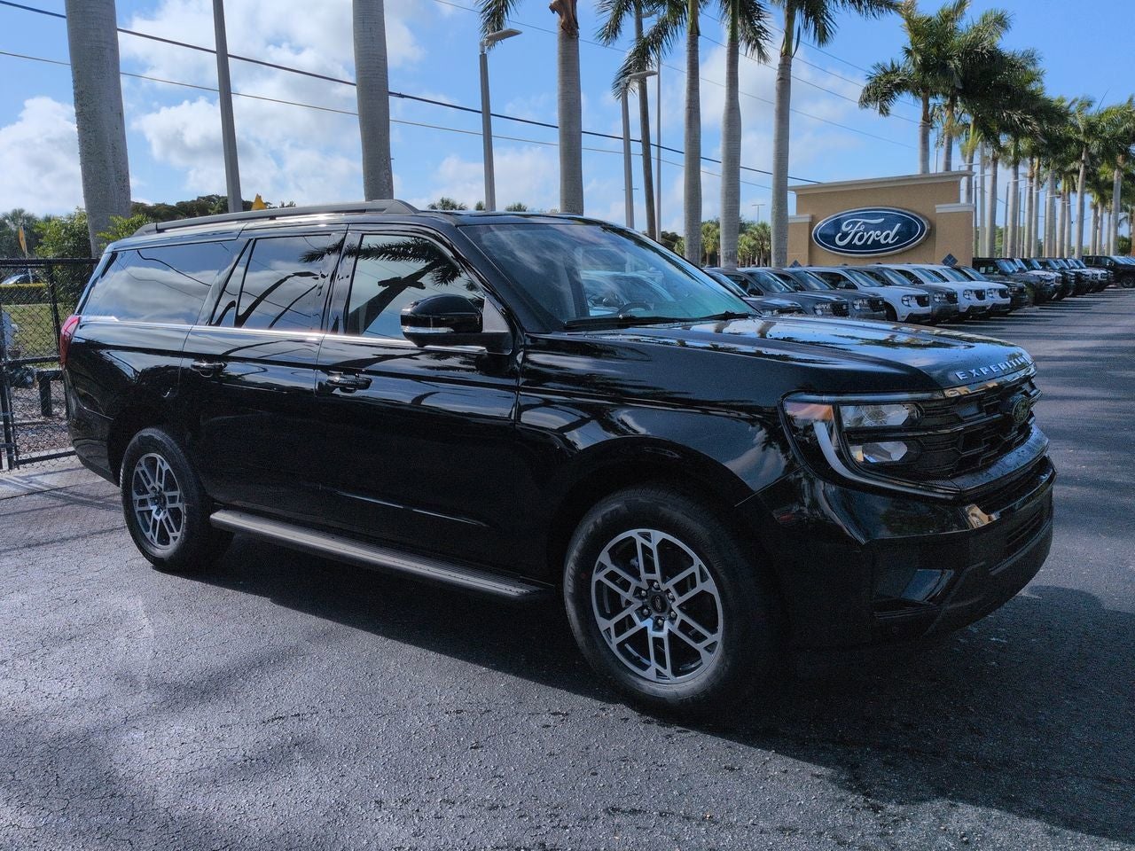 2026 Ford Expedition MAX Active