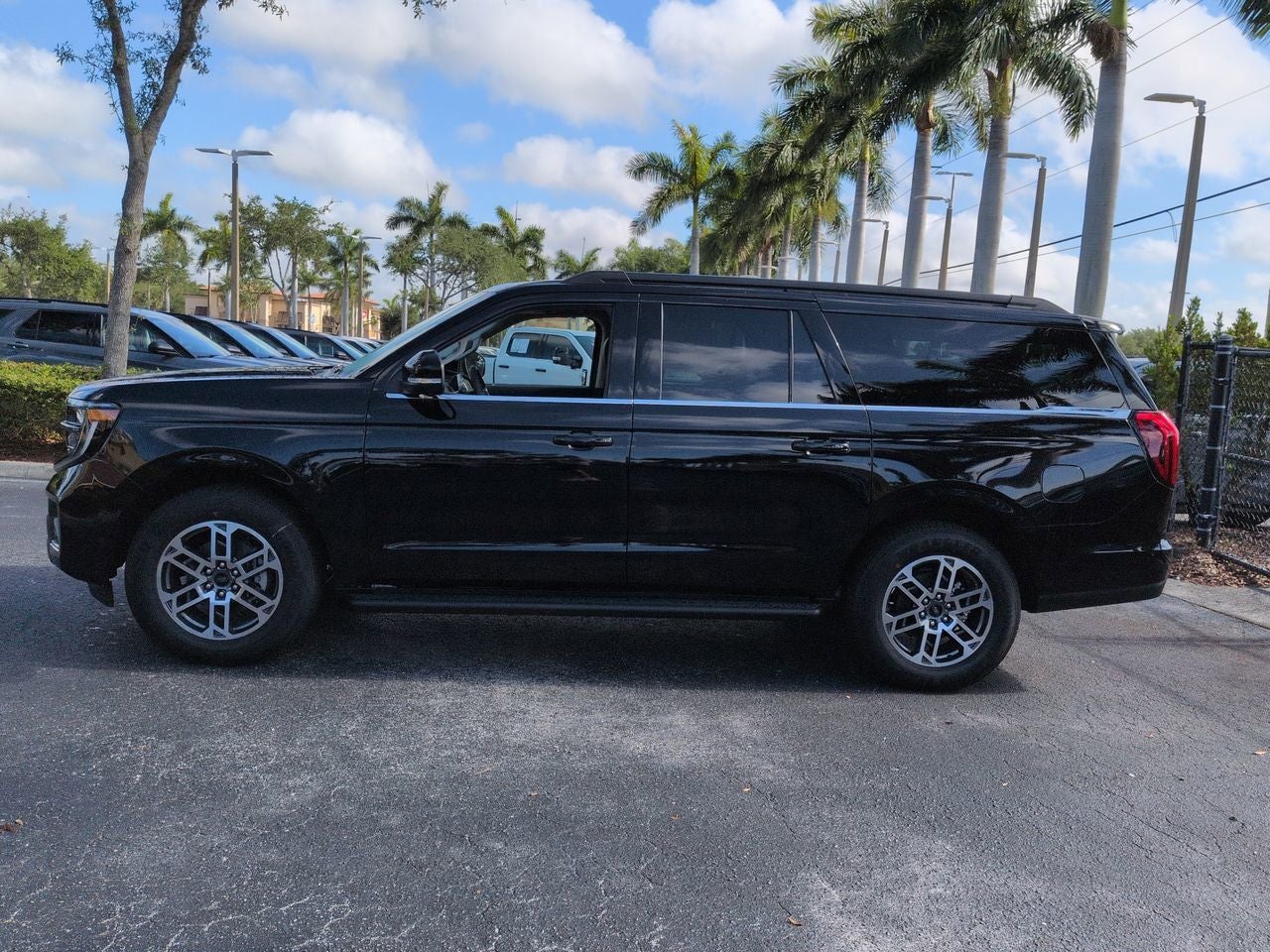 2026 Ford Expedition MAX Active