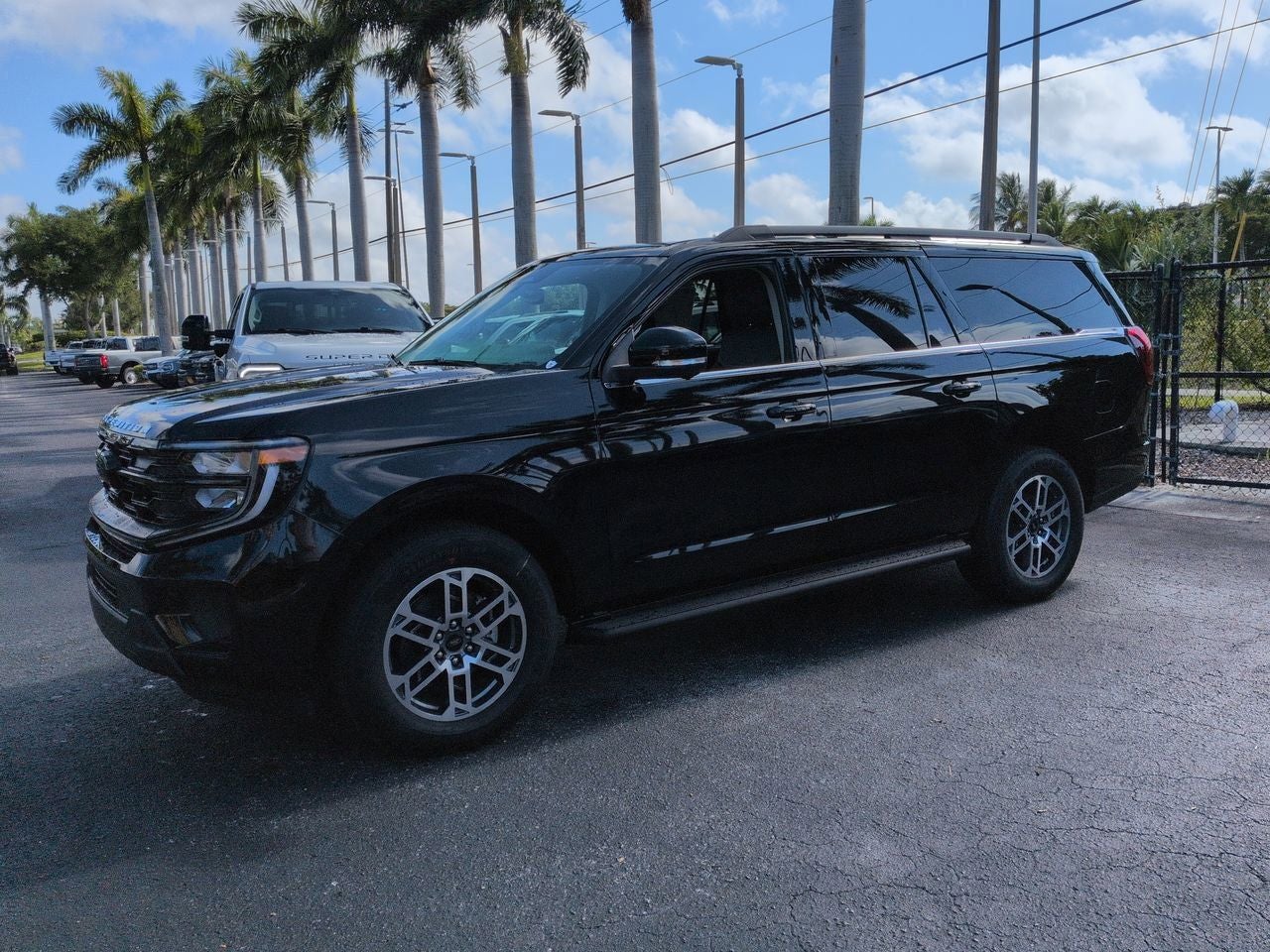 2026 Ford Expedition MAX Active