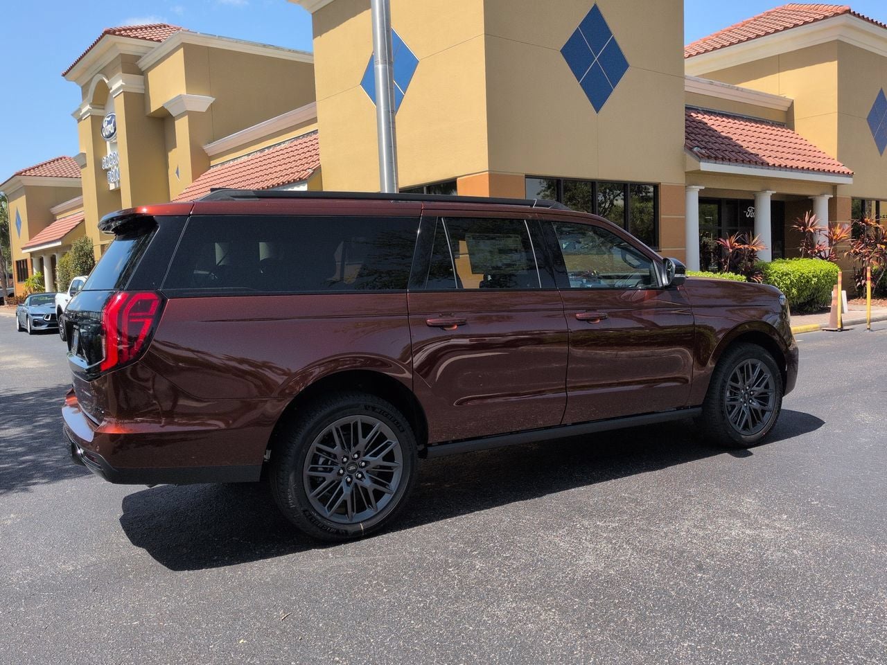 2027 Ford Expedition Max Platinum