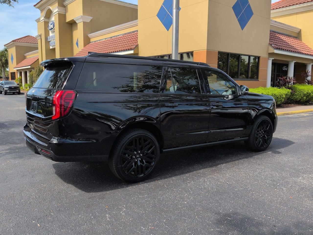 2027 Ford Expedition MAX Platinum