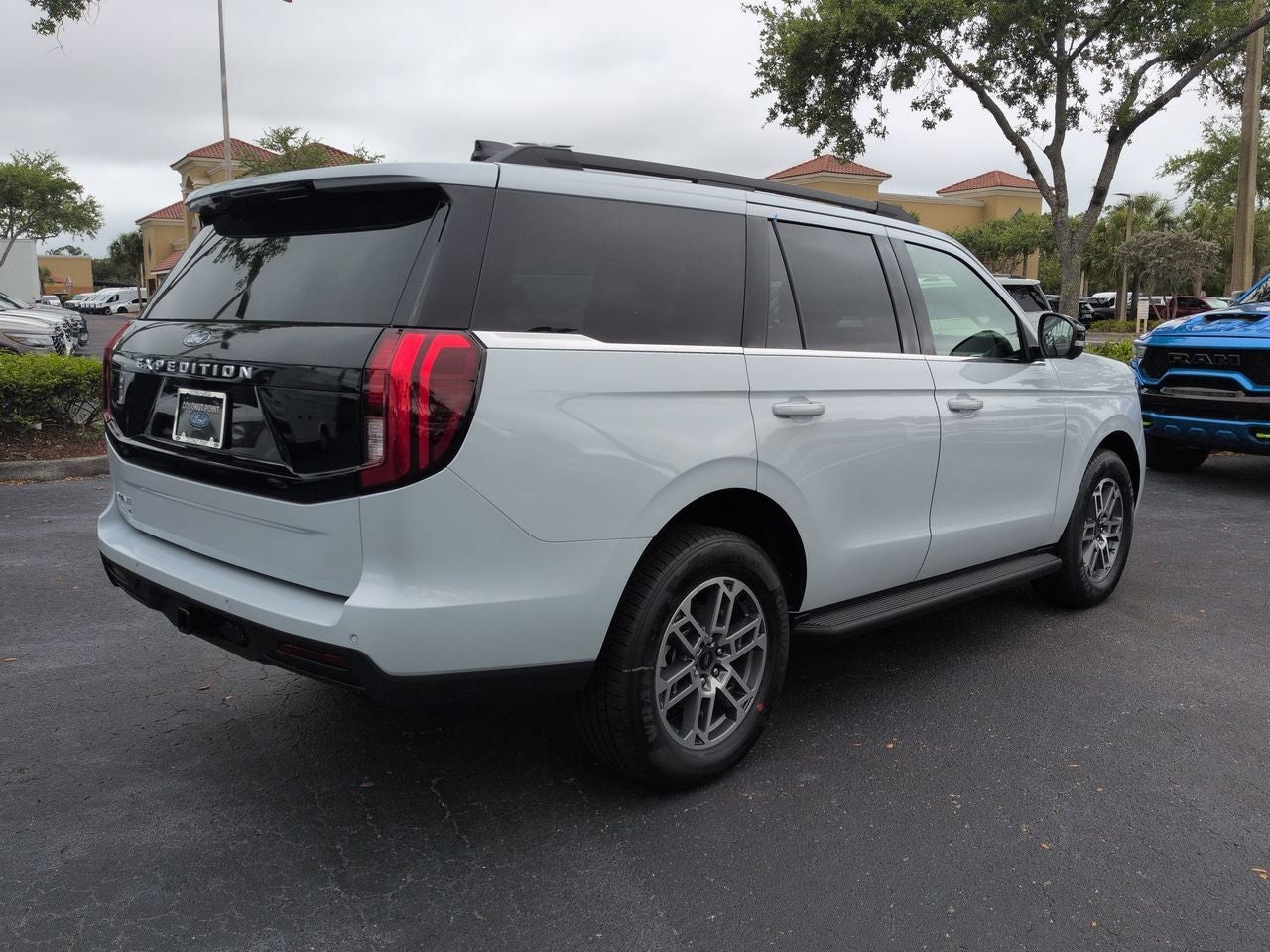 2026 Ford Expedition Active