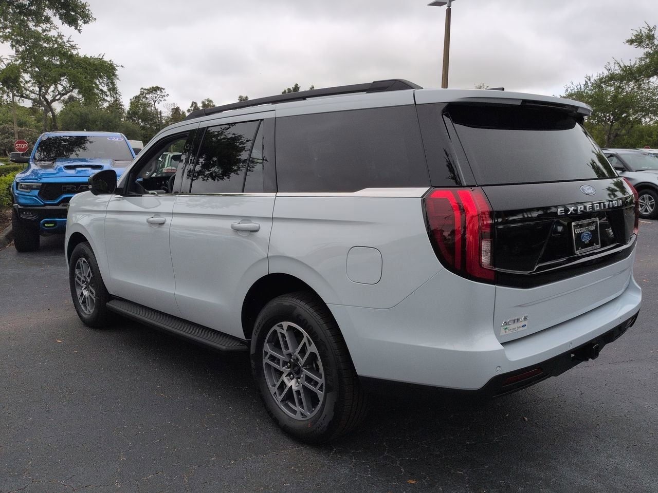 2026 Ford Expedition Active