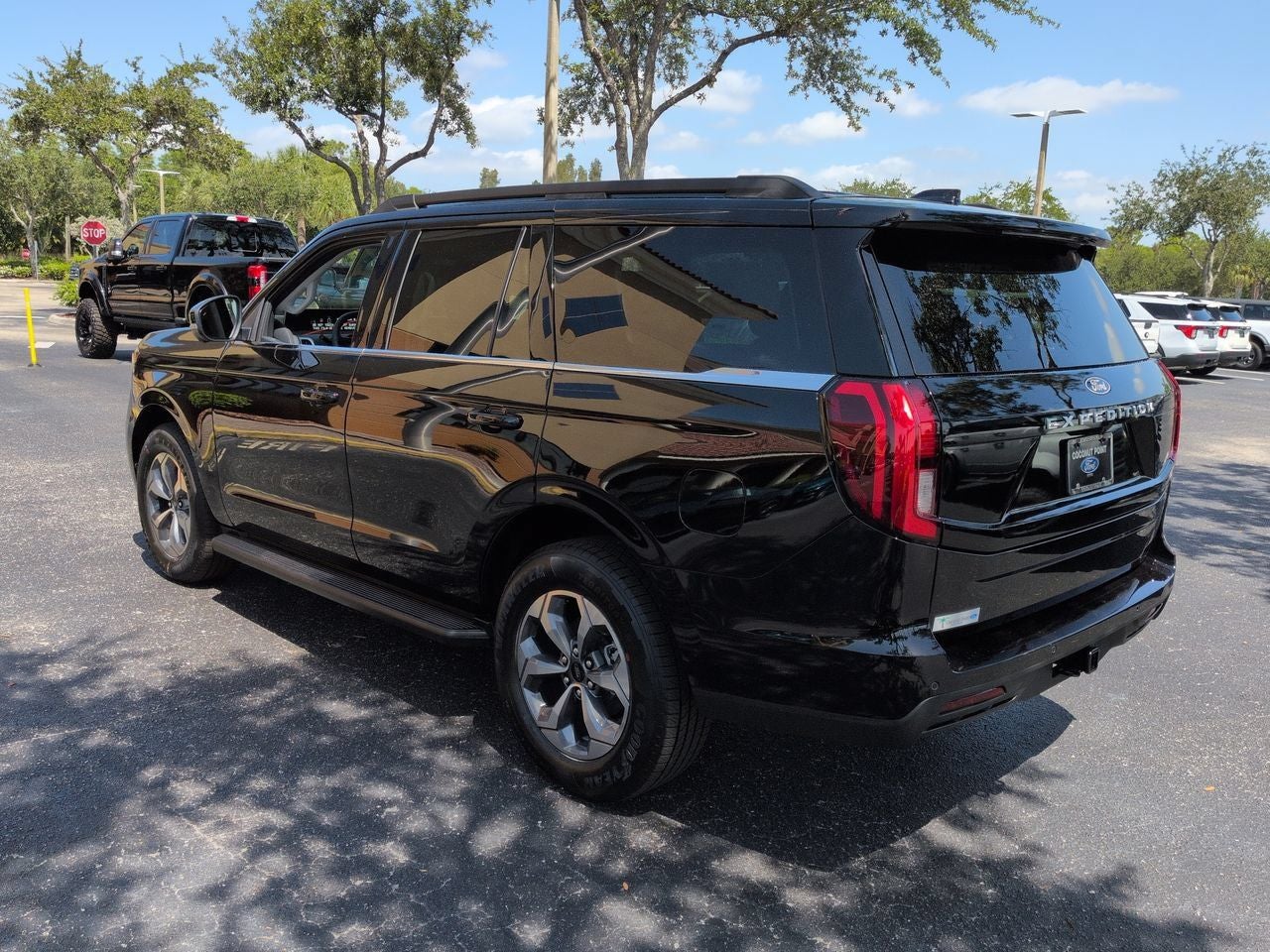 2027 Ford Expedition Active