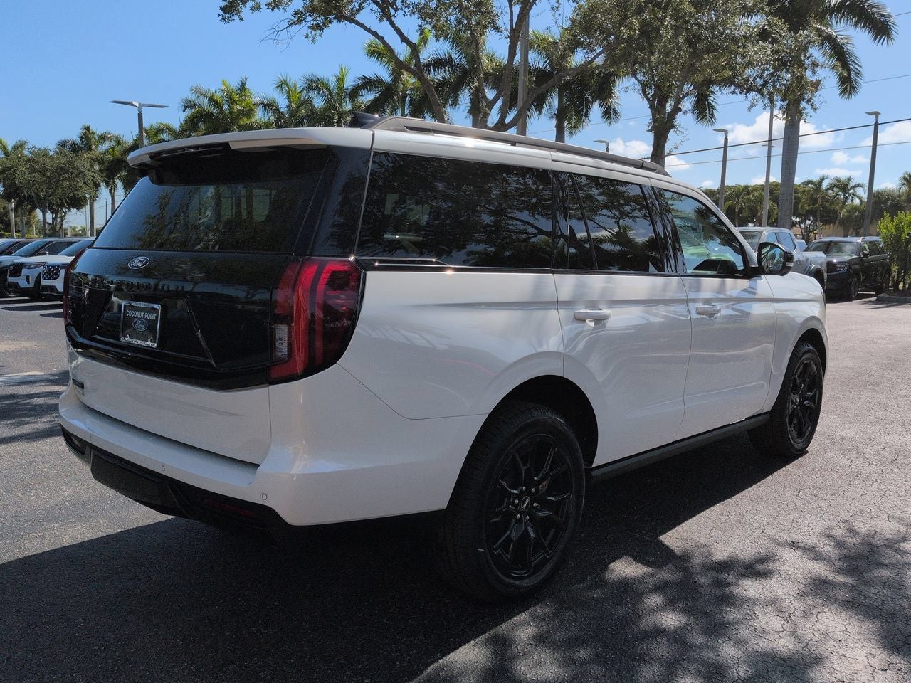 2027 Ford Expedition Platinum