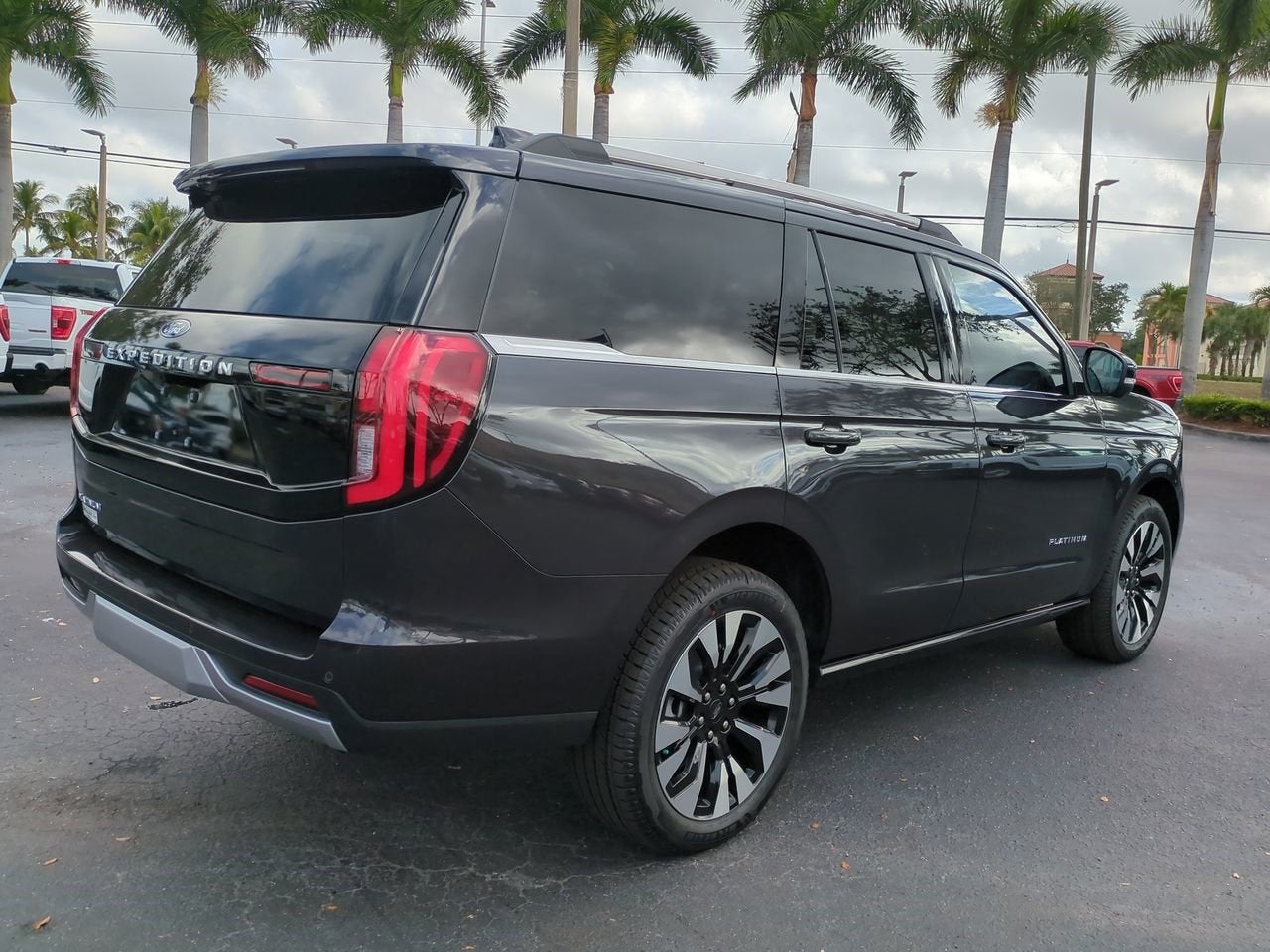 2025 Ford Expedition Platinum