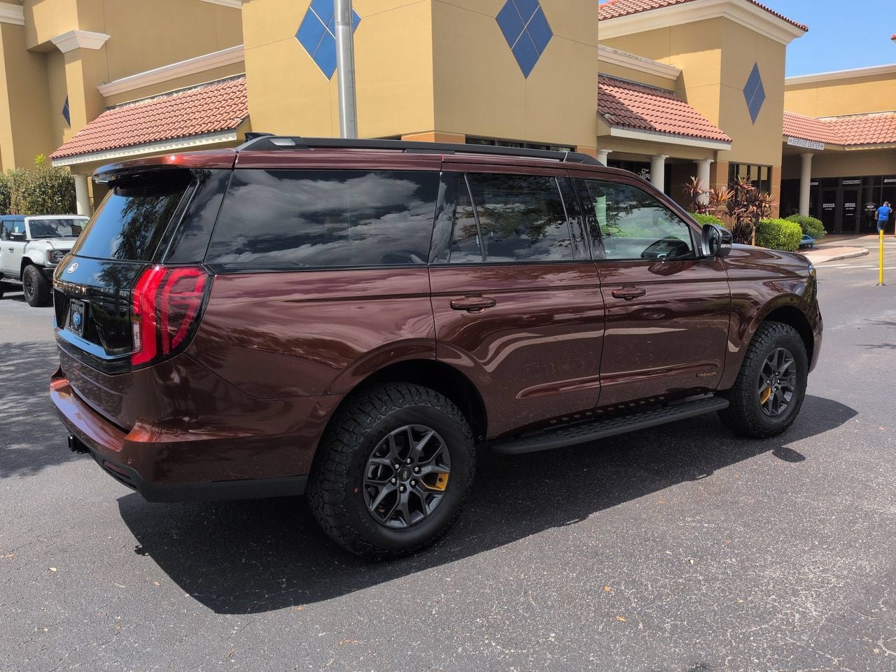 2027 Ford Expedition Tremor®