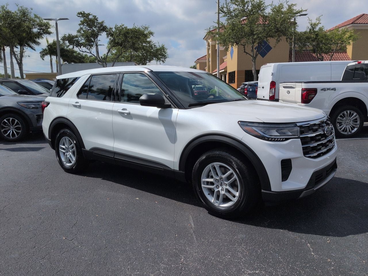 2026 Ford Explorer Active 100A