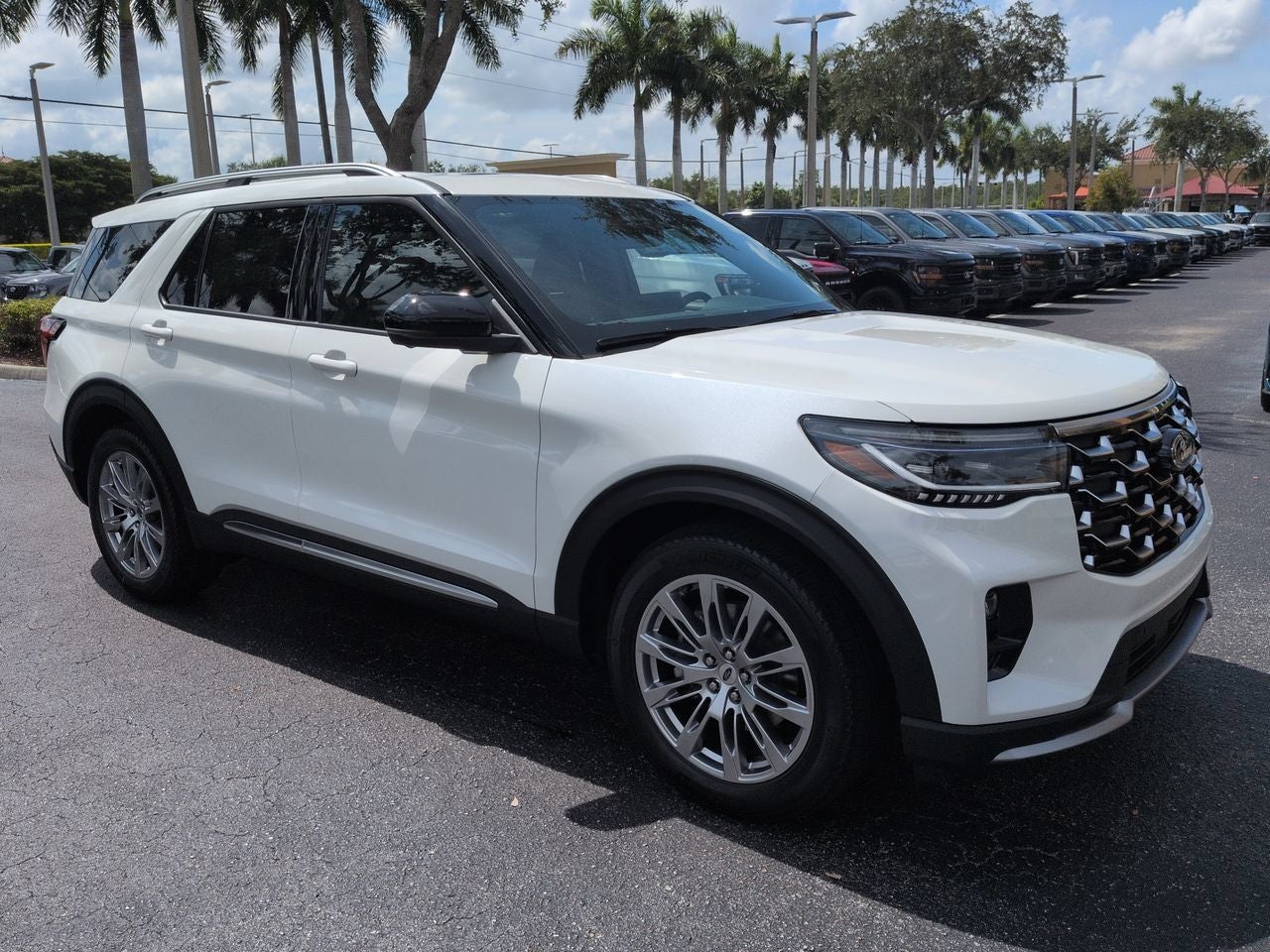 2026 Ford Explorer Platinum™