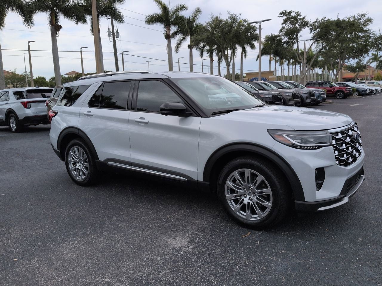 2026 Ford Explorer Platinum™