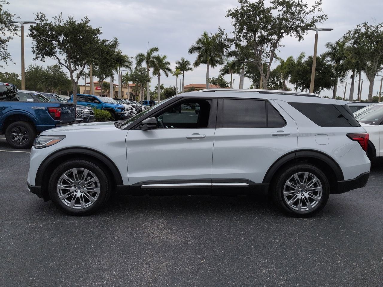2026 Ford Explorer Platinum™