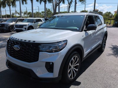 2026 Ford Explorer ST-Line