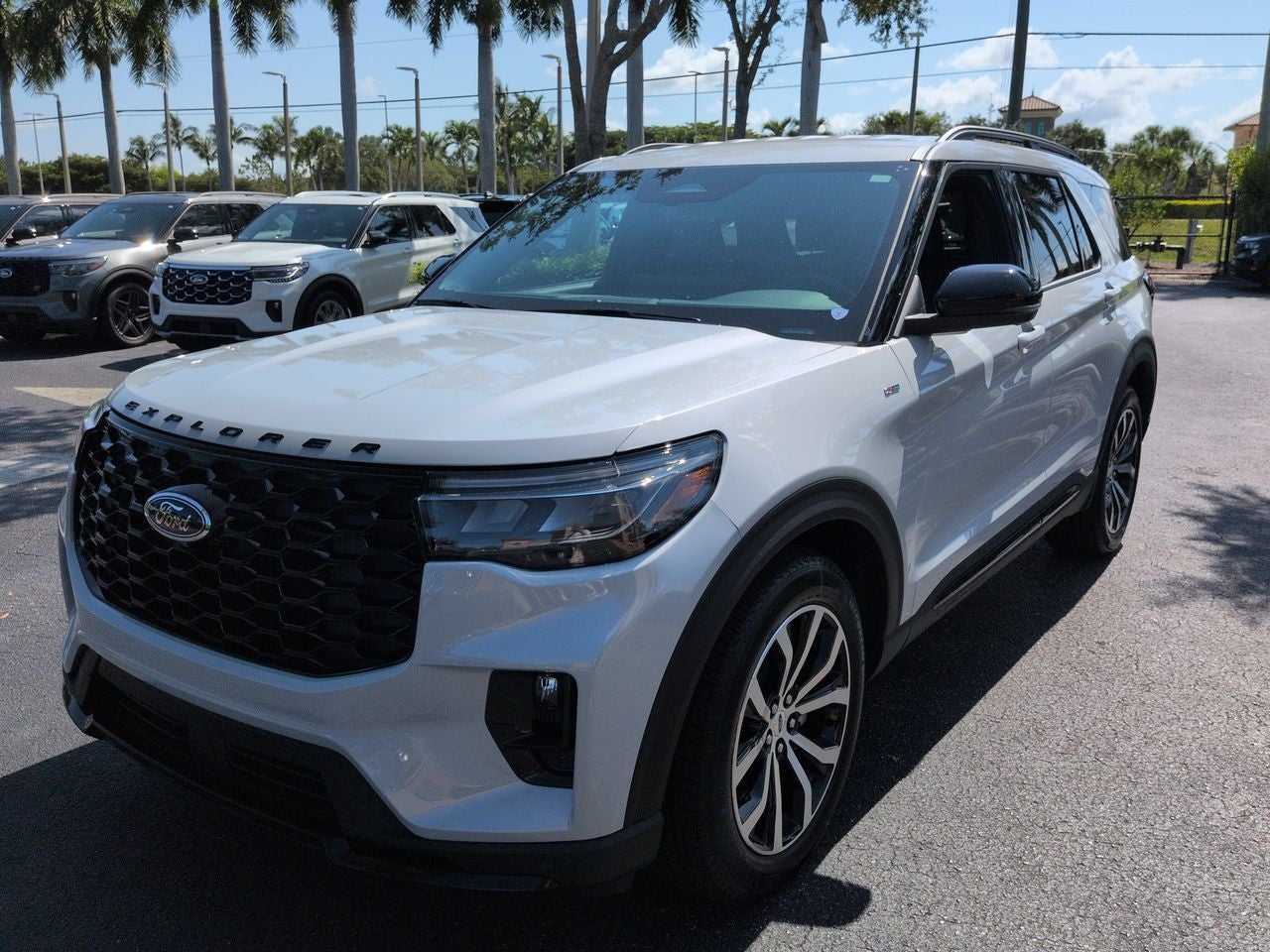 2026 Ford Explorer ST-Line