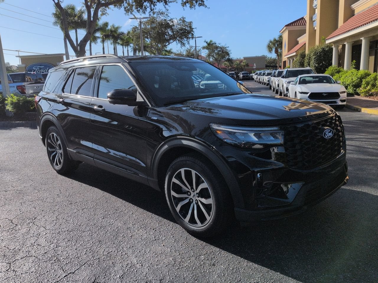 2027 Ford Explorer ST-Line