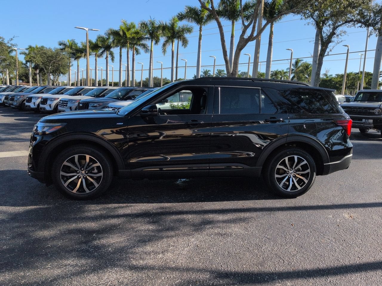 2027 Ford Explorer ST-Line