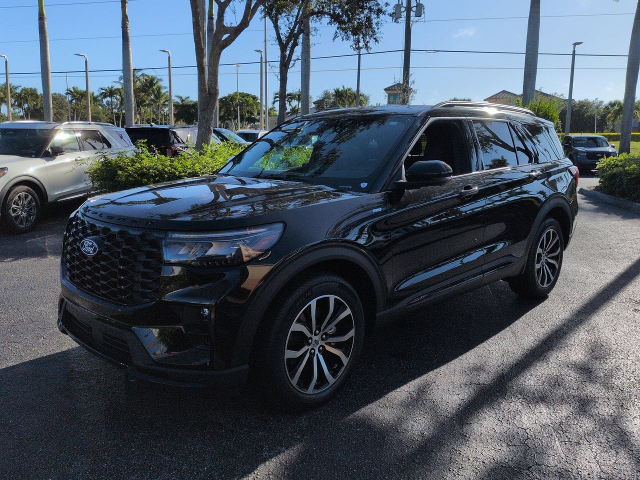 2027 Ford Explorer ST-Line
