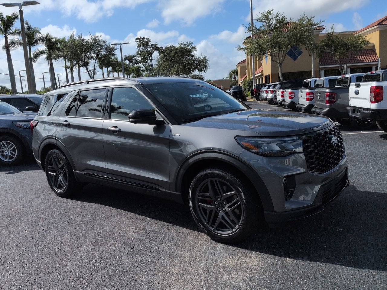 2027 Ford Explorer ST-Line