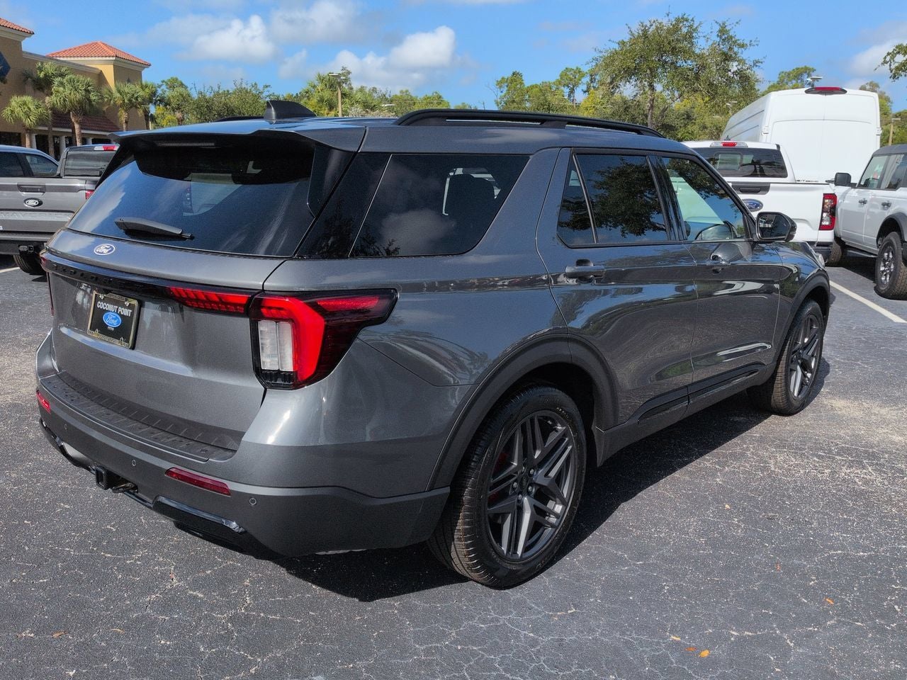 2027 Ford Explorer ST-Line