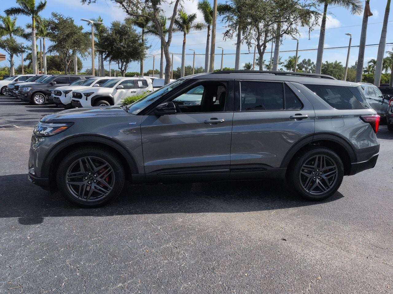 2027 Ford Explorer ST-Line