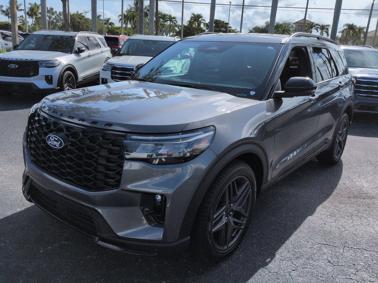 2027 Ford Explorer ST-Line