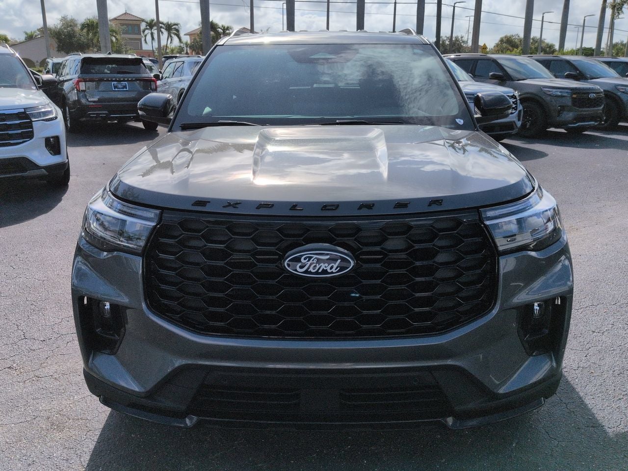 2027 Ford Explorer ST-Line